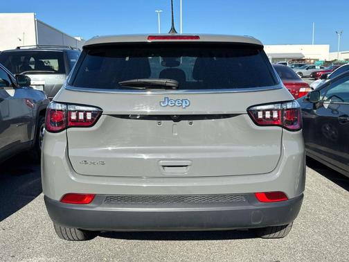 2023 Jeep Compass Sport