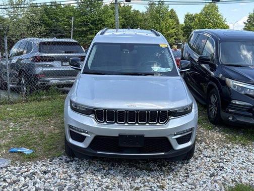 Silver Zynith 2023 Jeep Grand Cherokee Limited