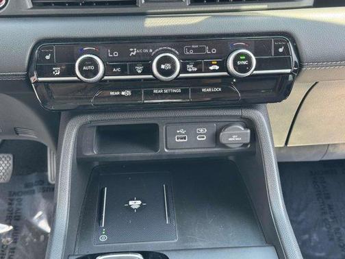 2023 Honda Pilot EX-L 8-Passenger