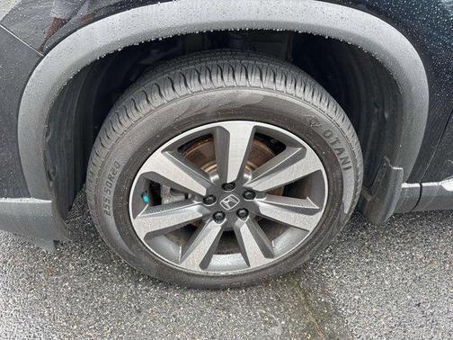 Black 2025 Honda Pilot Touring