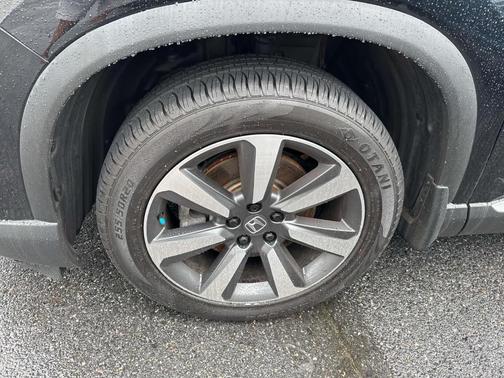Black 2025 Honda Pilot Touring