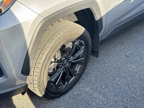 2023 Toyota RAV4 Hybrid XLE Premium