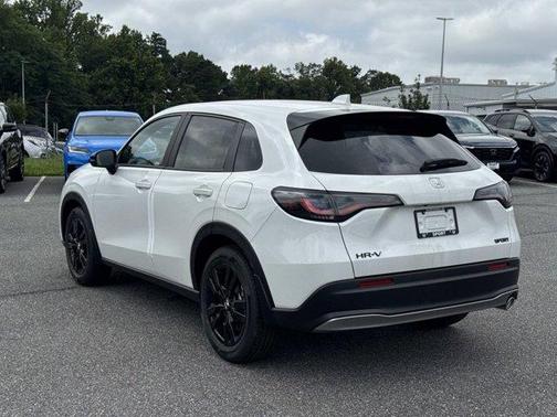 Platinum White Pearl 2027 Honda HR-V Sport