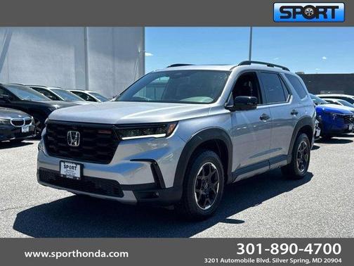 Gray 2025 Honda Pilot TrailSport