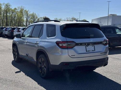 Solar Silver Metallic 2026 Honda Pilot Black Edition