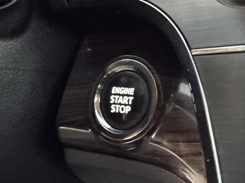 2013 Toyota Avalon XLE