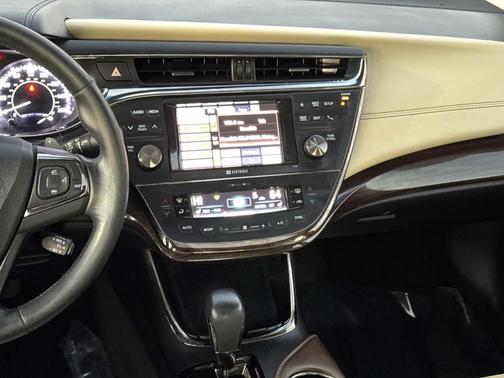 2013 Toyota Avalon XLE