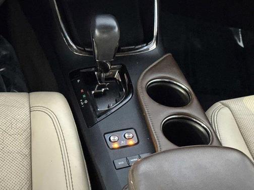 2013 Toyota Avalon XLE