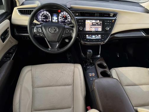 2013 Toyota Avalon XLE