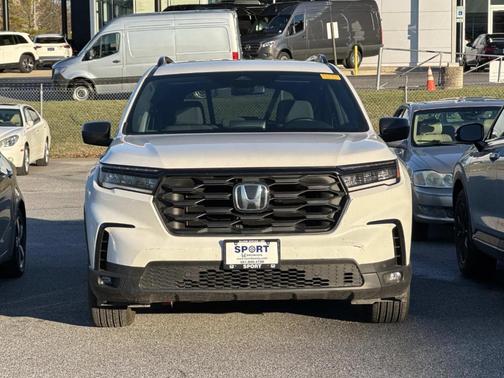 2025 Honda Pilot Sport