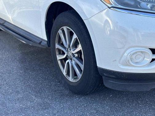 2013 Nissan Pathfinder SV