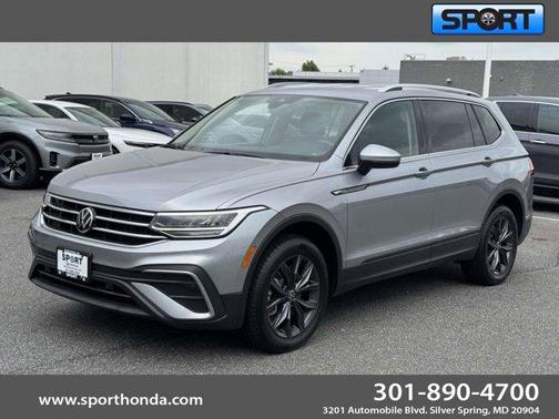 Pyrite Silver Metallic 2024 Volkswagen Tiguan 2.0T SE