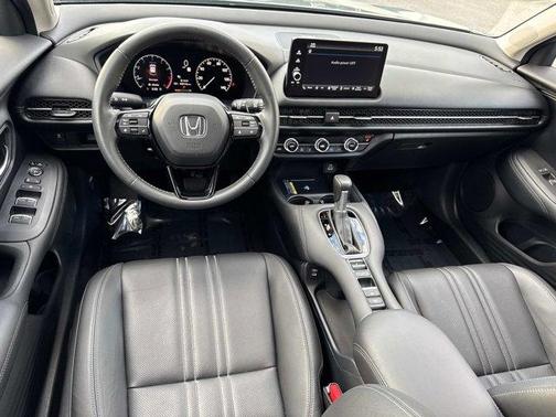 Green 2024 Honda HR-V EX-L