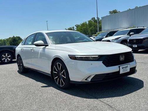 Platinum White Pearl 2026 Honda Accord Hybrid Touring