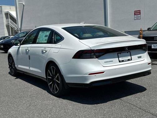 Platinum White Pearl 2026 Honda Accord Hybrid Touring