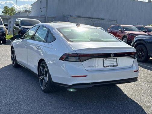 Platinum White Pearl 2026 Honda Accord SE