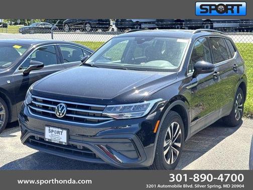 Deep Black Pearl Effect 2024 Volkswagen Tiguan 2.0T S