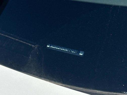 White 2025 Honda HR-V LX