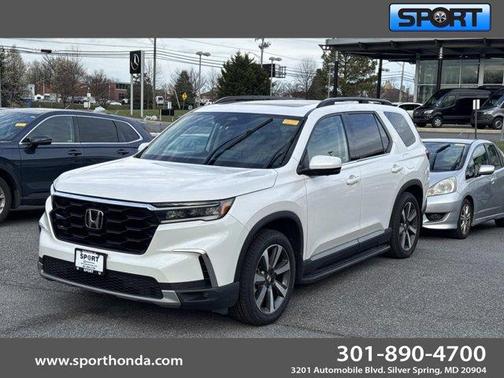 White 2025 Honda Pilot Elite