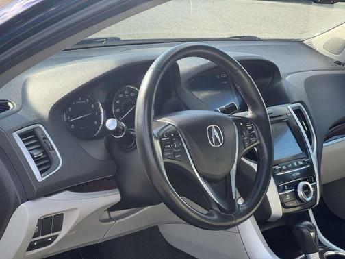 2017 Acura TLX FWD