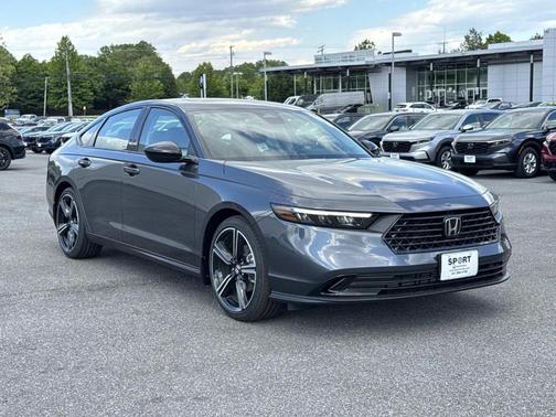 Meteorite Gray Metallic 2026 Honda Accord SE