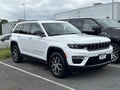 Bright White Clearcoat 2025 Jeep Grand Cherokee Limited