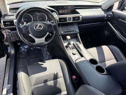 2016 Lexus IS 300 Base