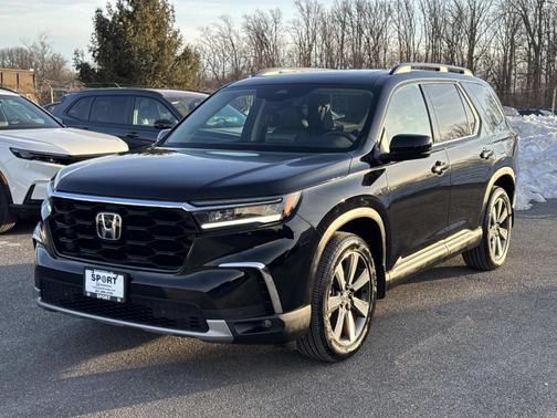 2024 Honda Pilot Touring