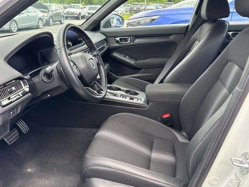 White 2024 Honda Civic Sport