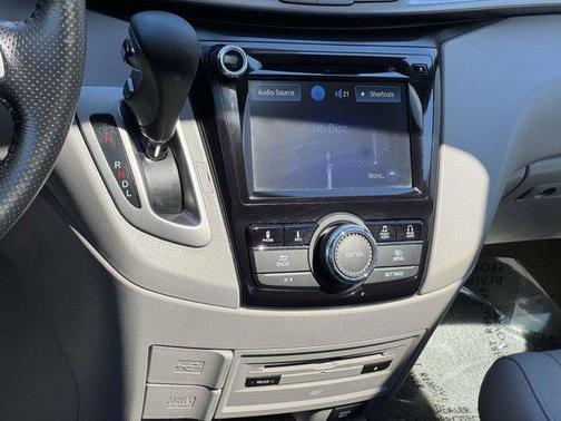 Silver 2017 Honda Odyssey EX-L