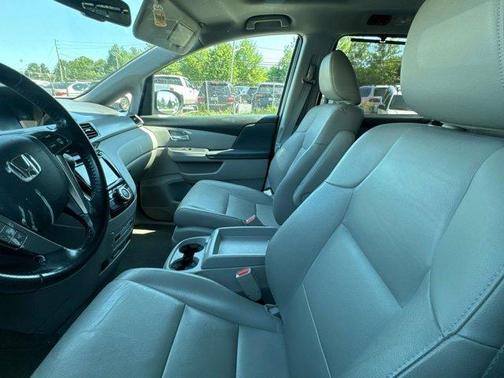 Silver 2017 Honda Odyssey EX-L