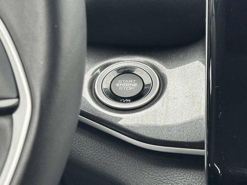 2022 Jeep Grand Cherokee L Laredo