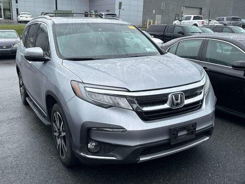 Lunar Silver Metallic 2021 Honda Pilot Touring 8-Passenger