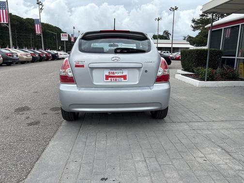 2009 Hyundai Accent SE