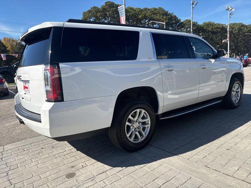 2020 GMC Yukon XL SLT
