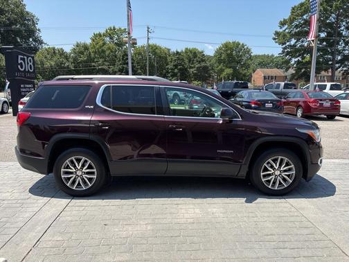 2017 GMC Acadia SLE-2