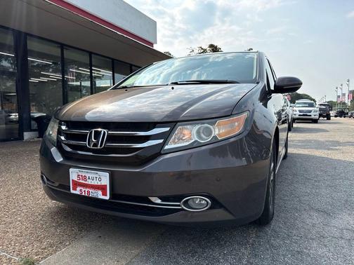 Modern Steel Metallic 2015 Honda Odyssey Touring