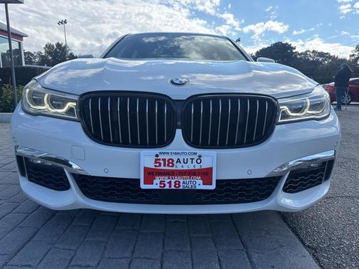 2018 BMW 750 I