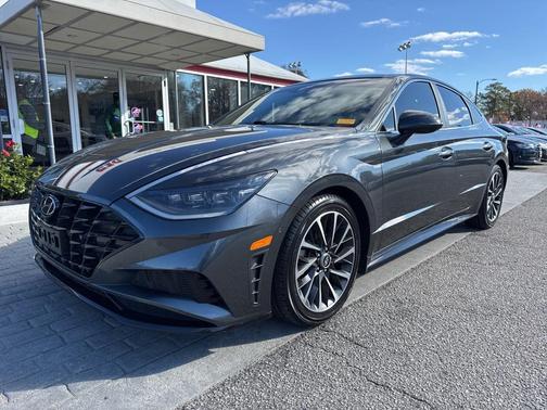 2022 Hyundai SONATA Limited