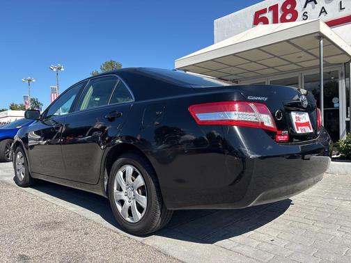 2011 Toyota Camry LE