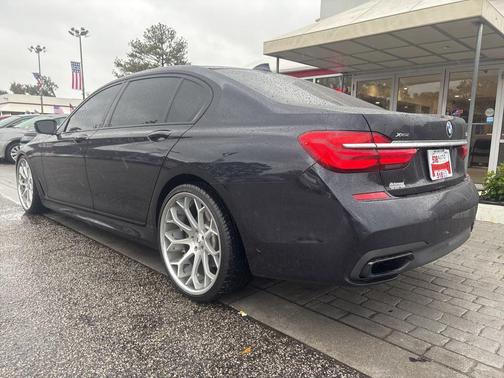2016 BMW 750 i xDrive