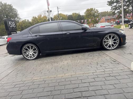 2016 BMW 750 i xDrive