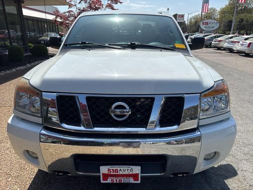 Glacier White 2015 Nissan Titan SV