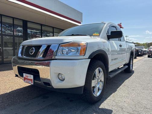 Glacier White 2015 Nissan Titan SV