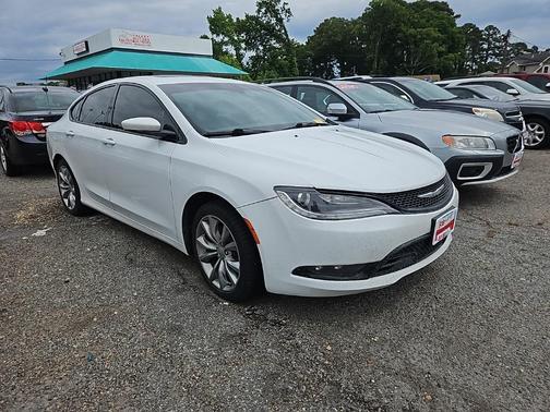 2015 Chrysler 200 S