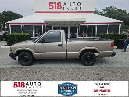 2002 Chevrolet S-10 Base