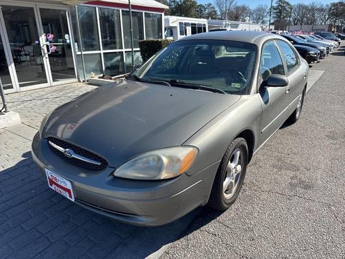 2002 Ford Taurus SE