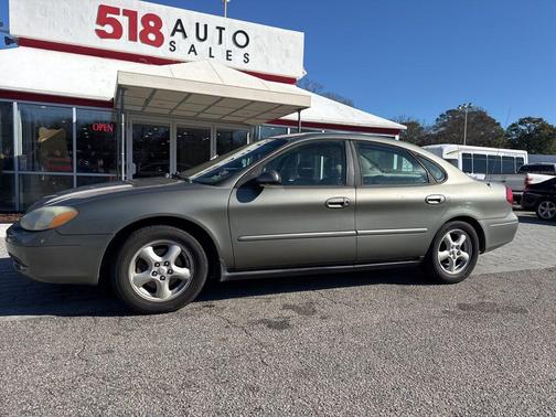 2002 Ford Taurus SE