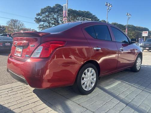 2016 Nissan Versa 1.6 SV