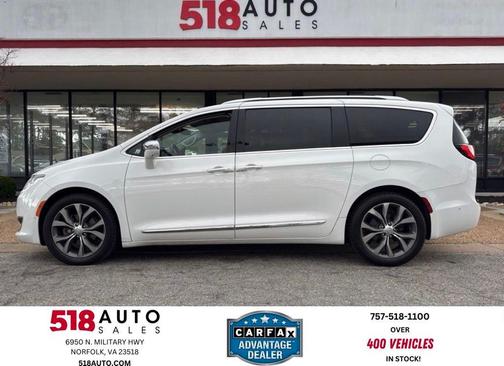 Bright White Clearcoat 2018 Chrysler Pacifica Limited